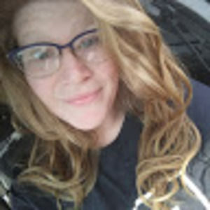 Meet your Posher, Brittany! Mama bear life ❤️